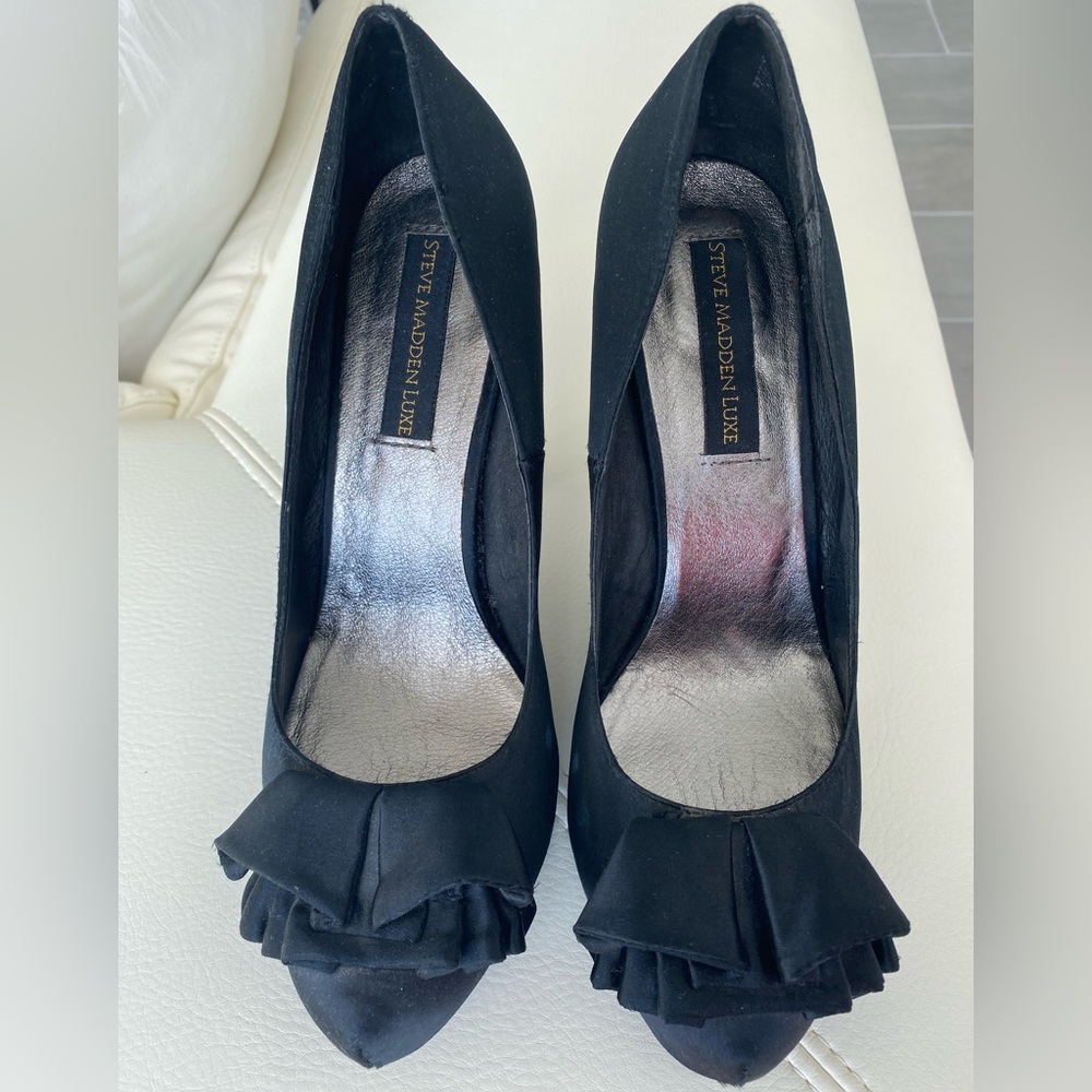 Steve Madden Luxe Black Satin Pumps Formal Prom